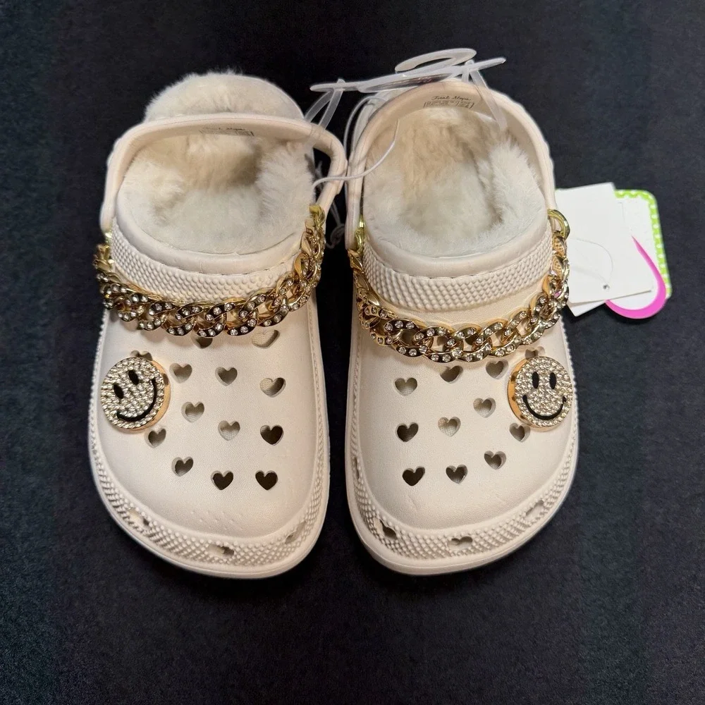 First Steps by Stepping Stones Girls Beige Heart Rhinestone shoes  Size 10‎